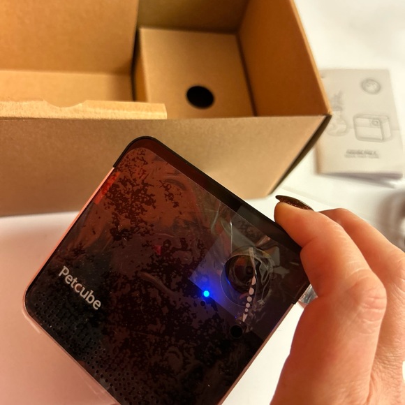 Petcube [2017 Item] Play Smart Pet Camera with Interactive Laser - Picture 9 of 14